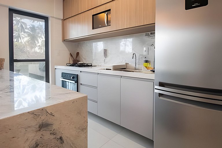 Apartamento de 3 habitaciones frente al mar con piscina priv