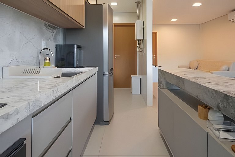 3-Bedroom Beachfront Apartment with Private Pool by MME