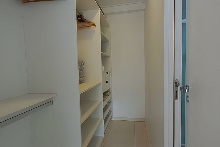 Beachfront Cond Apartment by MME