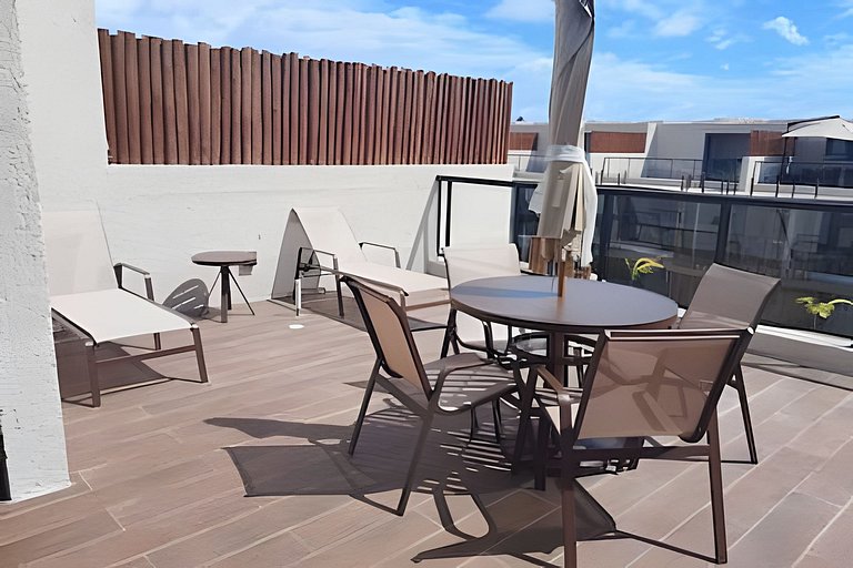 Duplex em Condomínio à 150m da praia para 06 pessoas by MME