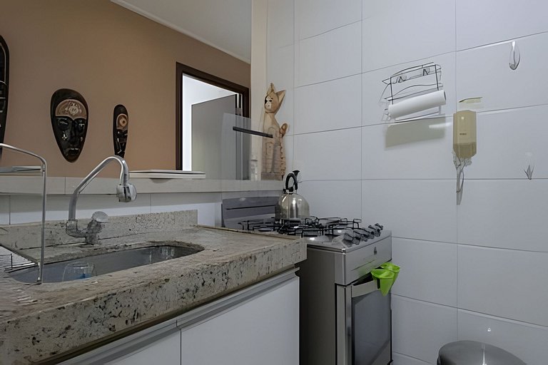 Apartamento Cond Pé na Areia com Varanda by MME