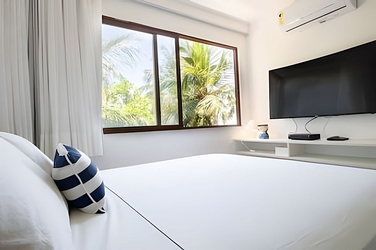 Apartamento Cond Pé na Areia com Varanda by MME