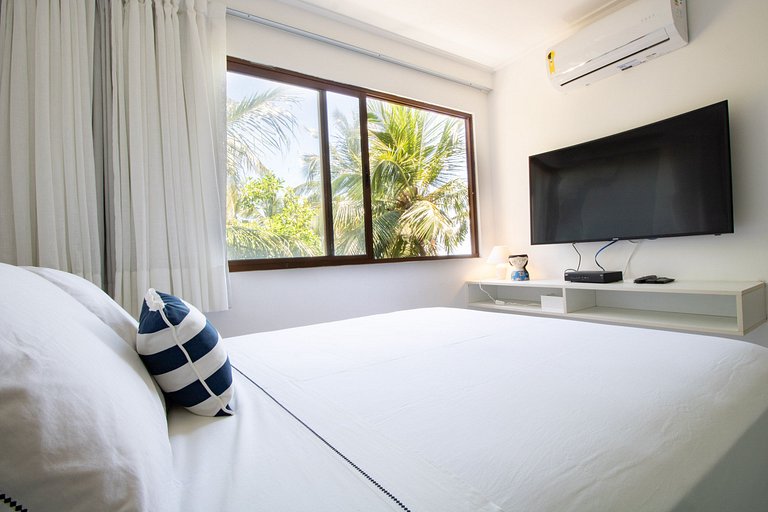 Apartamento Cond Pé na Areia com Varanda by MME