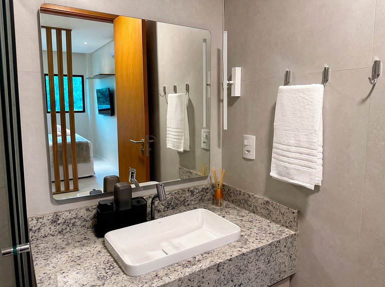 Apto 3 Quartos com Piscina Privativa by MME